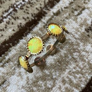 Elegant Yellow Bracelet with Gold Accents